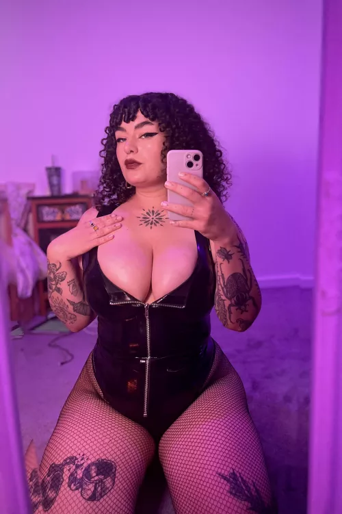 Let’s have some fun tonight perv 😈 soft daddy [dom]me available for [sext][cam][rate][vid][task][fet] telegram: heathergoddessx 🖤