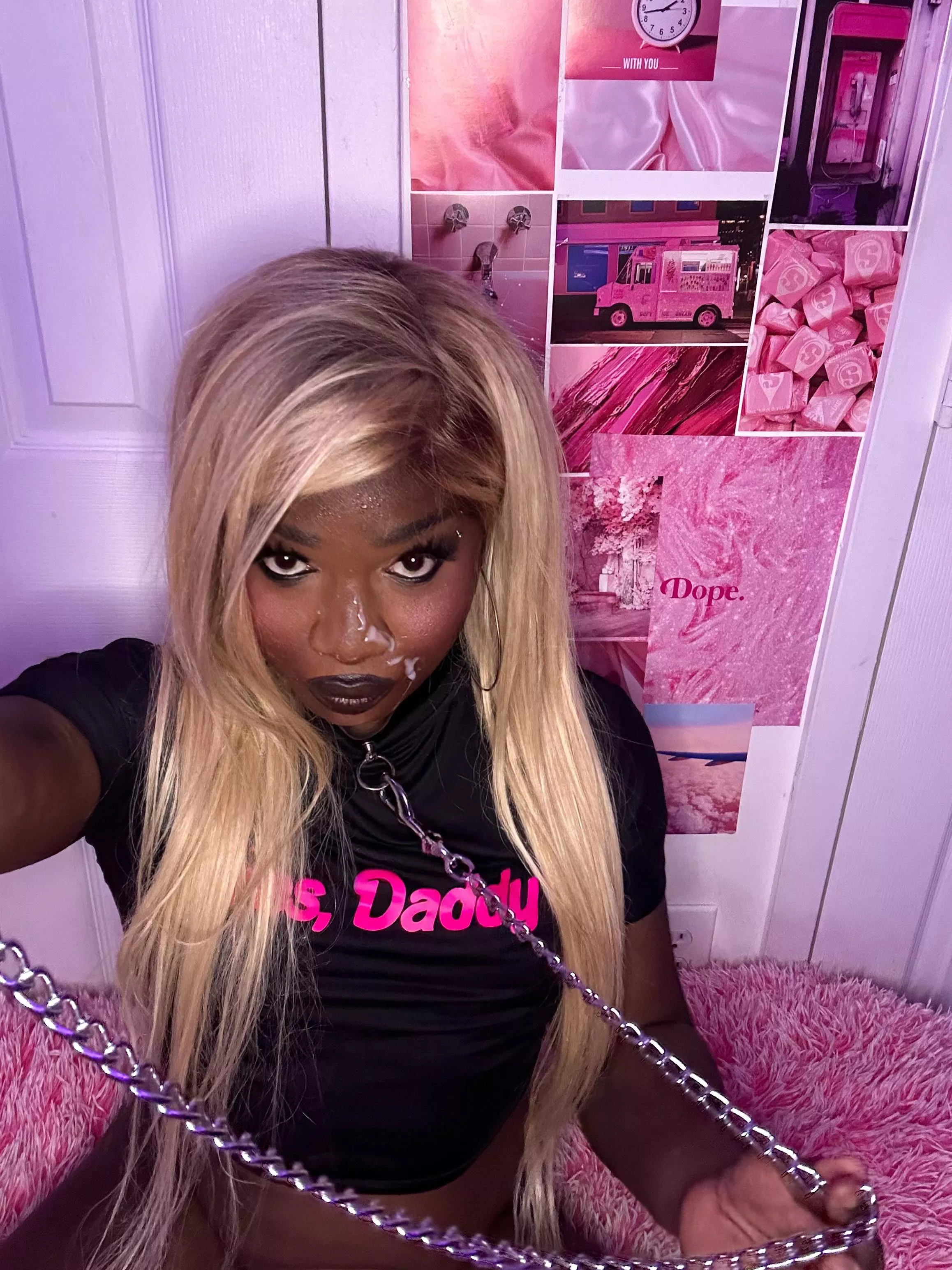 love having cum on my face 🐶