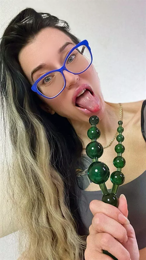 Love to getting naughty together, join me 