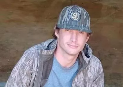 [m4fm] 32 and traveling looking for fun strictly I’m in Florida for 4 days.