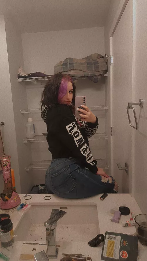 Meet me in the bathroom and then what? Link below