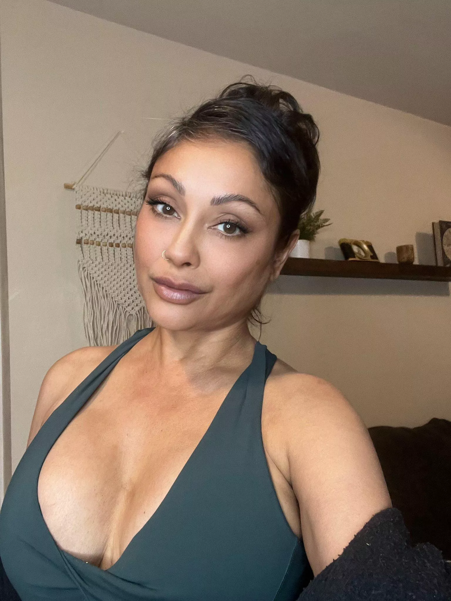 Milf Priya Rai - 2024 Selfie