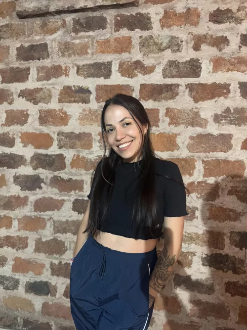 Mom has the face of a good girl but come and meet her who is very naughty