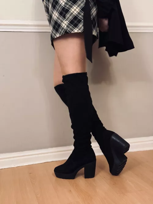 More new knee highs 