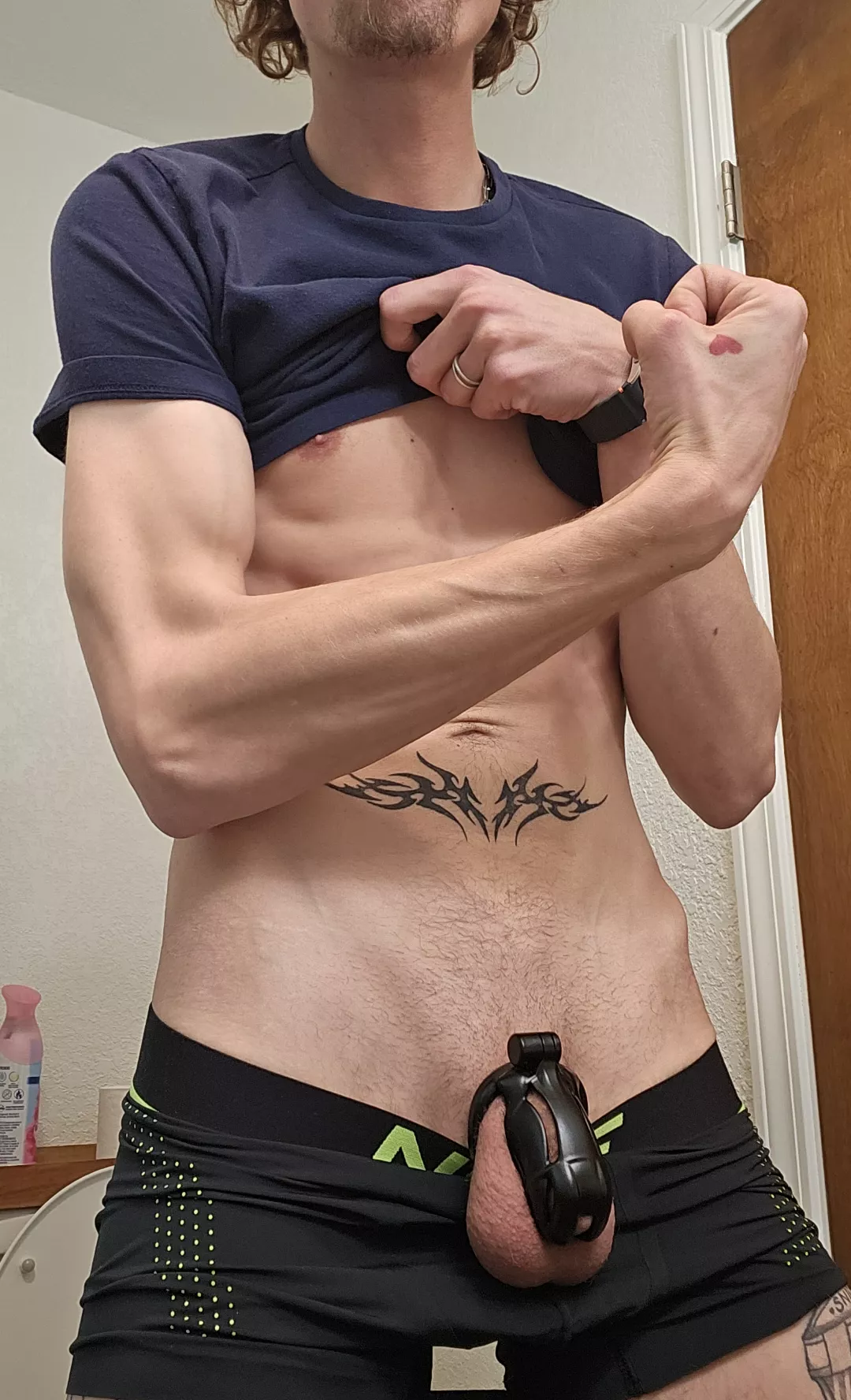 Moved back with my parents for a little, but staying committed 🔐💪