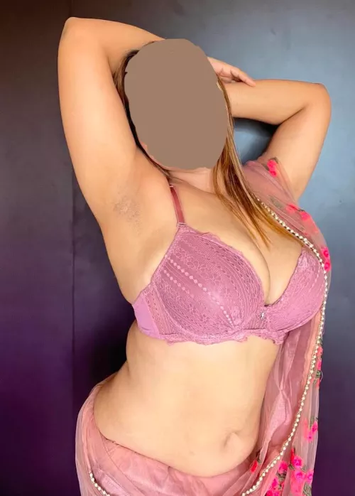 Need girl for threesome or 1 girl for sex who want fun inbox me!!!