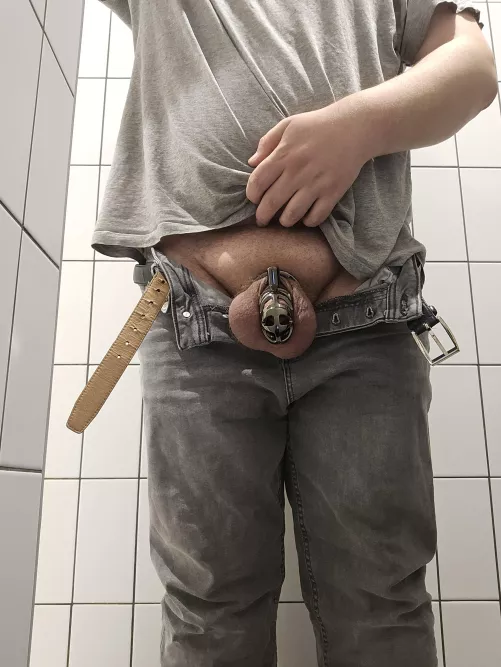 New cage /post workout selfie 