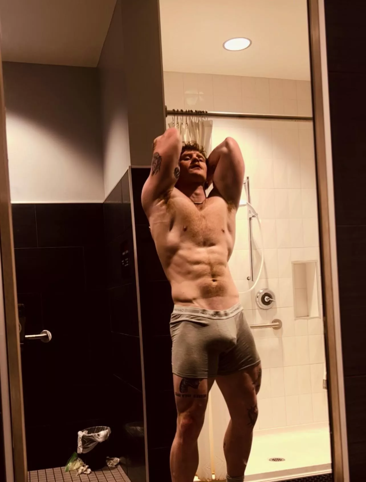 Off to work. Happy Sunday!