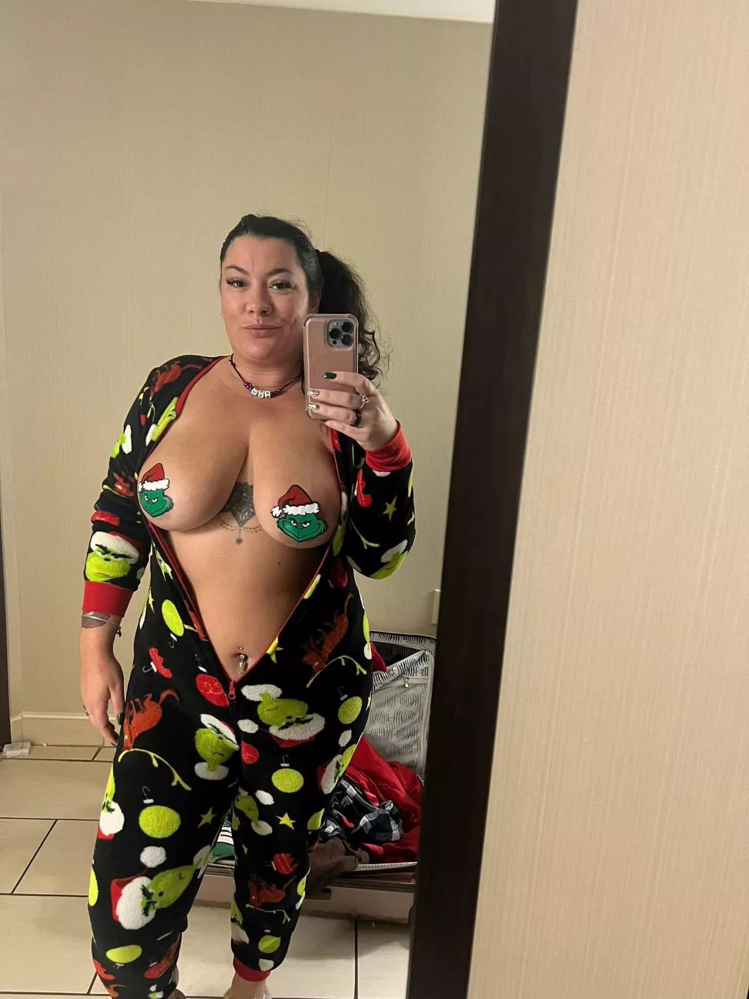 Onsie doesn’t zip…. No problem