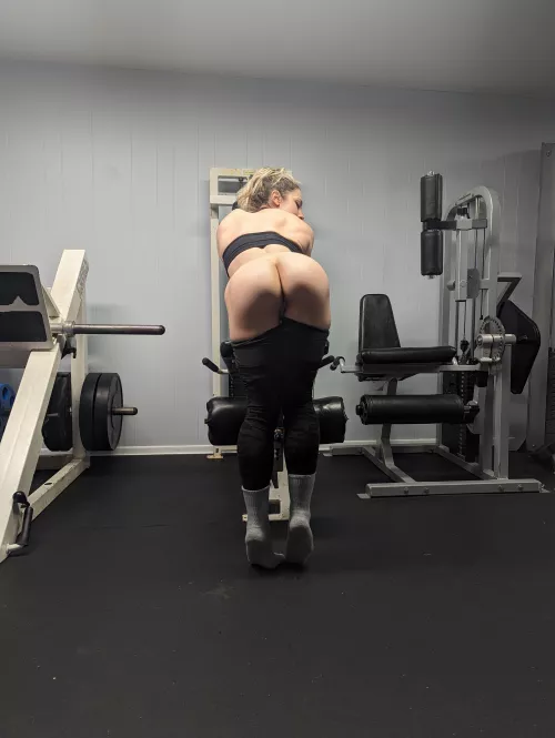 Oops my YogaPants are stuck! Can you help? 😈