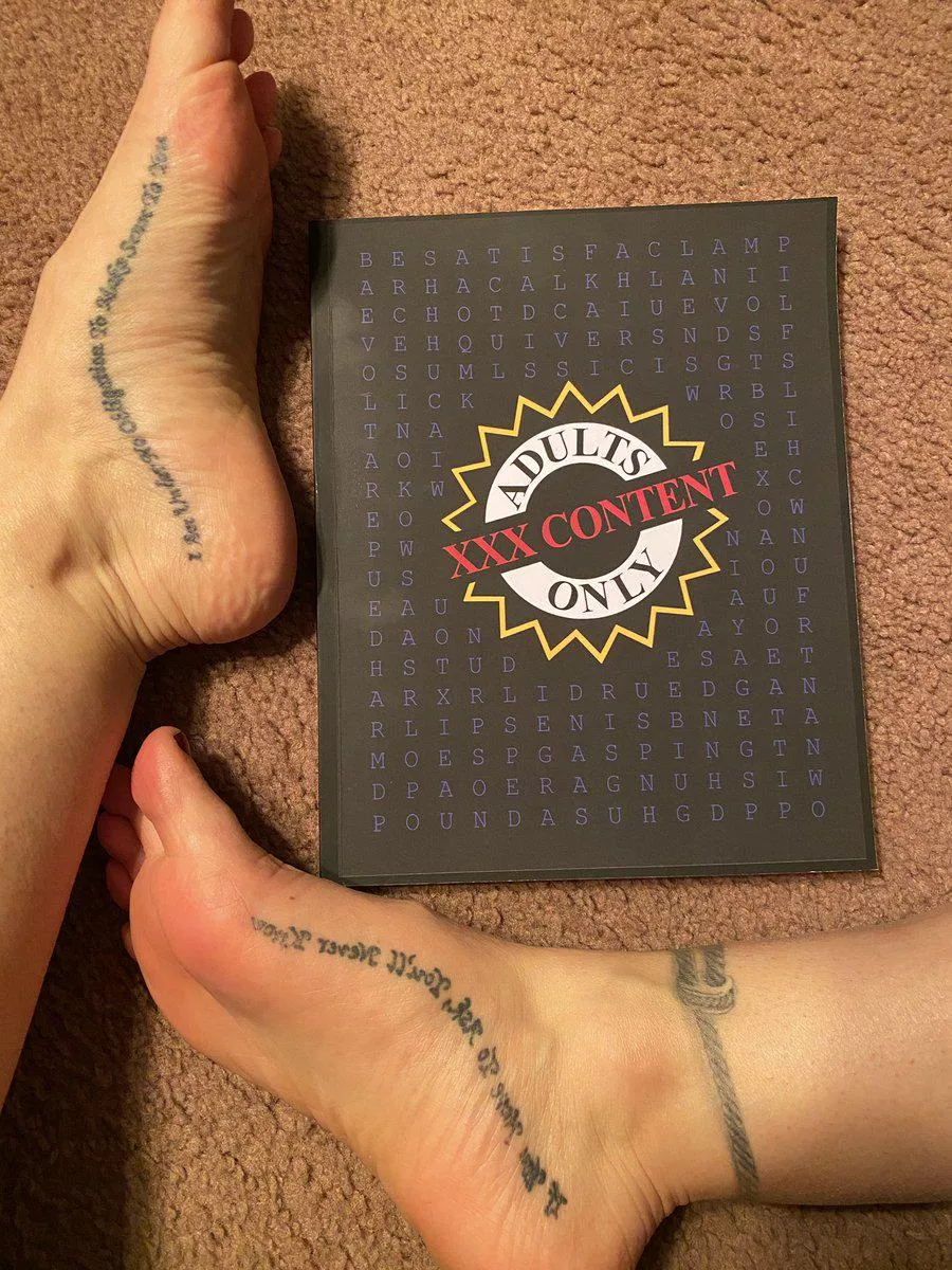Over a dozen new photos posted on Feetfix of me doing a word search with my feet, for subscribers only! Come join me!

https://feetfix.com/tenderlamb45