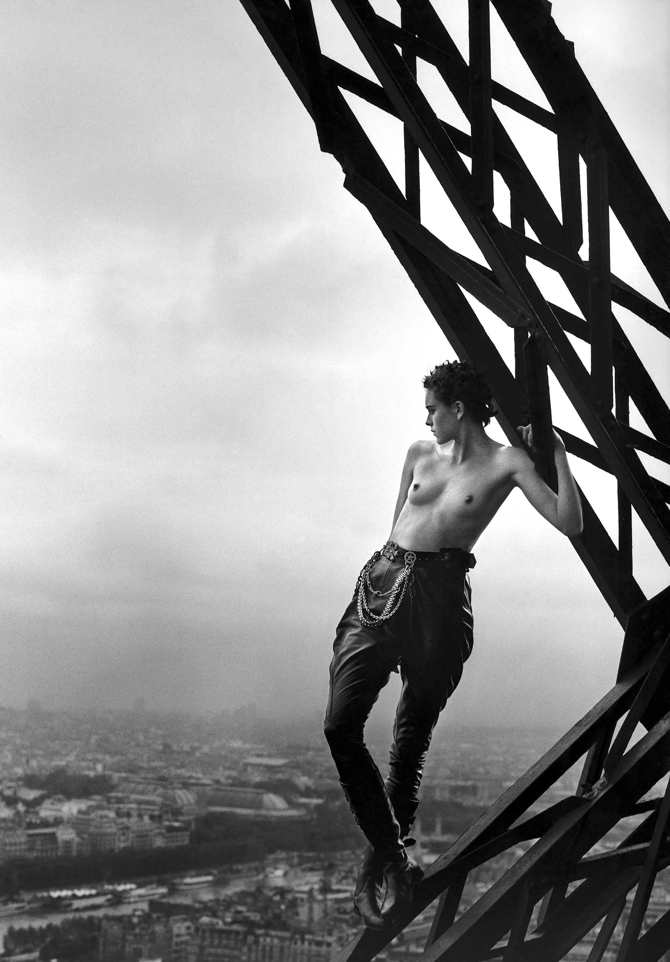 Peter Lindbergh - Mathilde on the Eiffel Tower (tribute to Marc Riboud) Paris, 1989