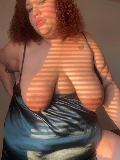 Play with my tits until I cum. 