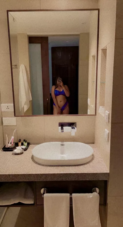 Serving confidence in every shade of blue 💙✨ (f)