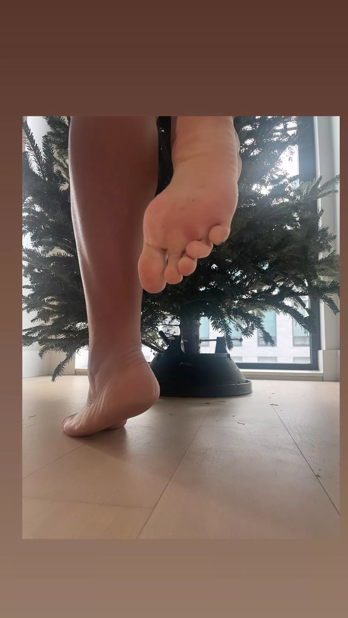Size 11 sole and her 🌲