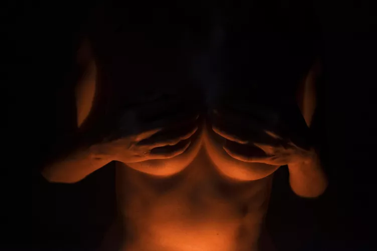 So[f]t glow in the dark 