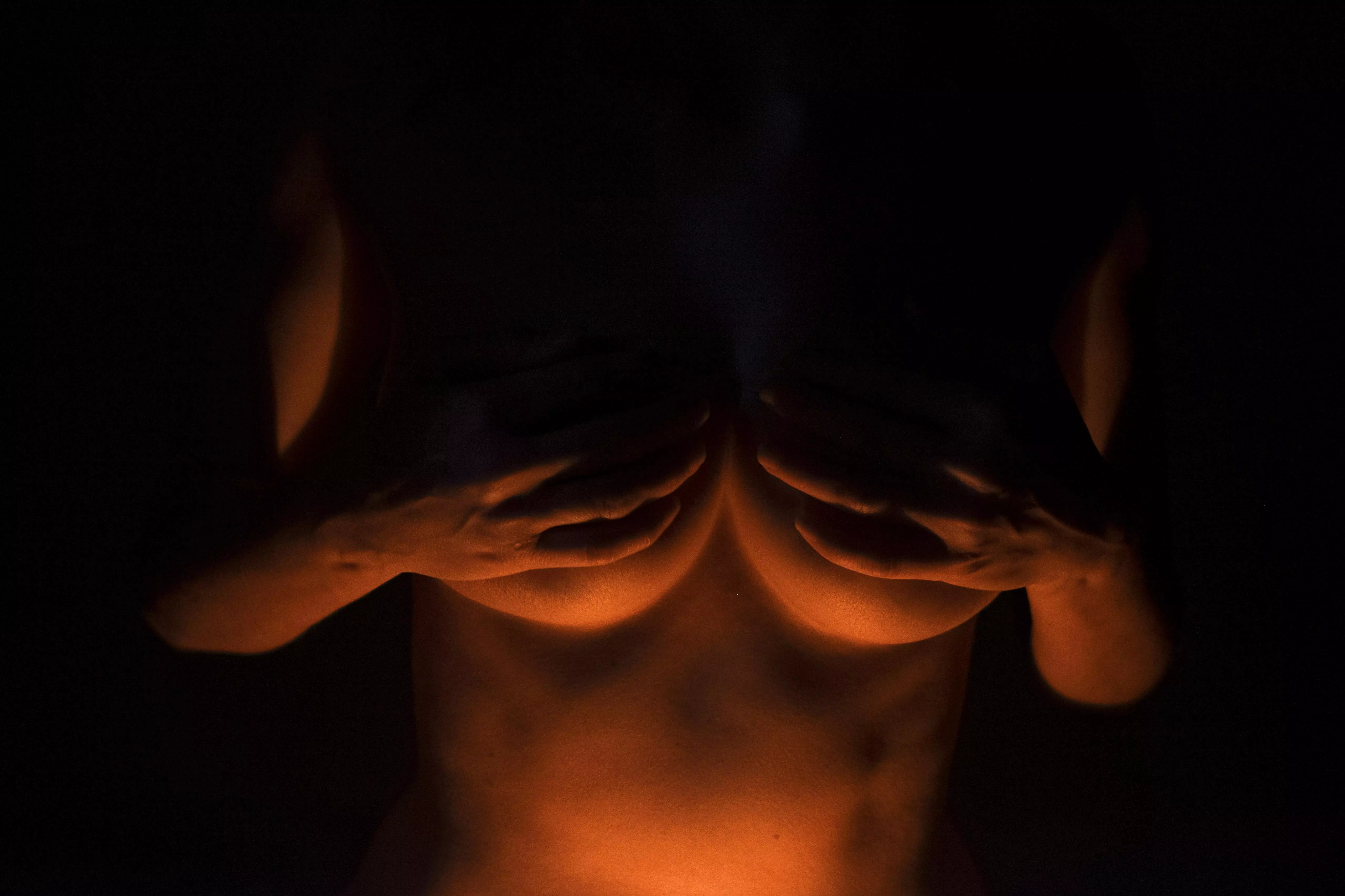 So[f]t glow in the dark 