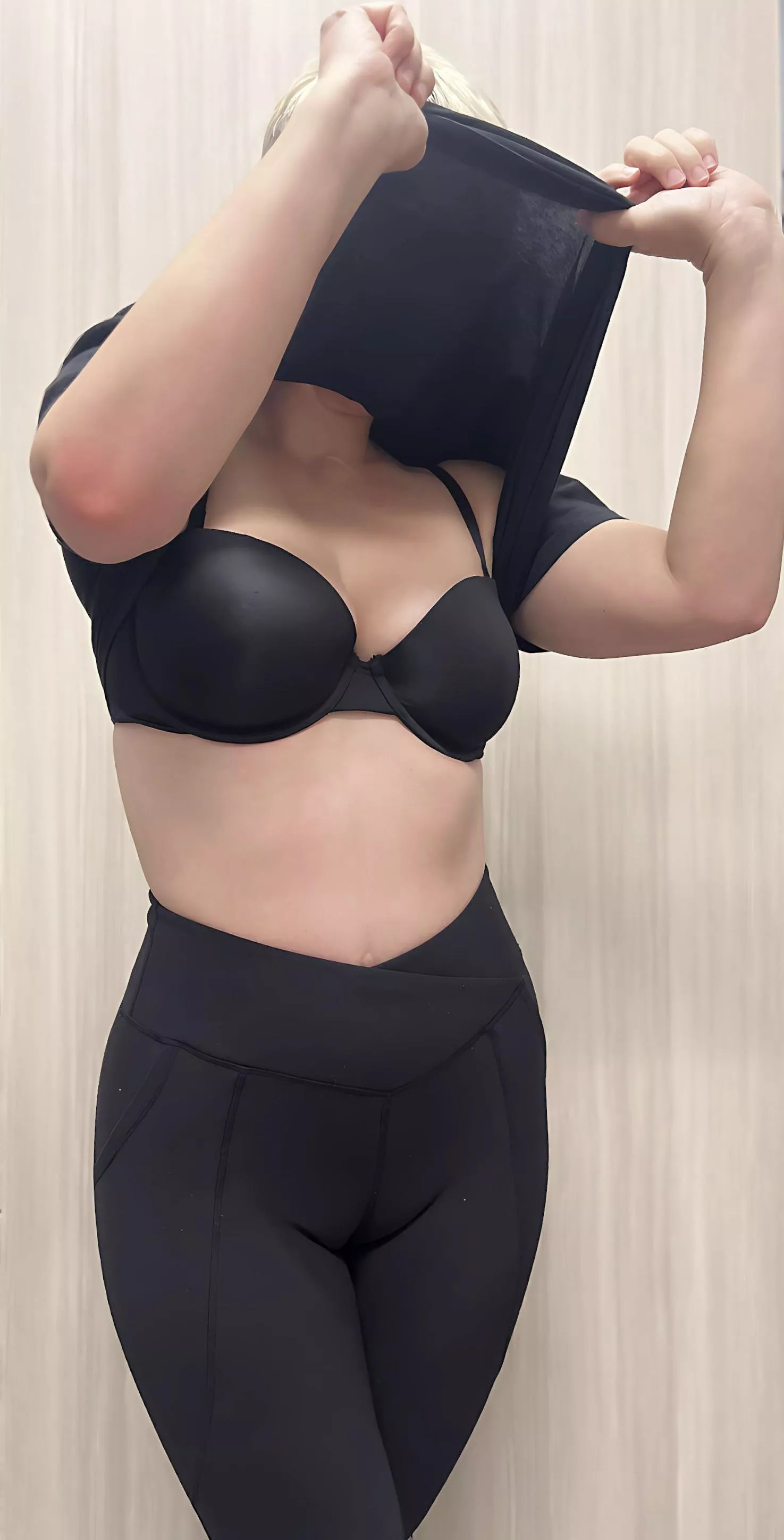 Sometimes you’ve just got to give him a little peek to keep him grinning 😌