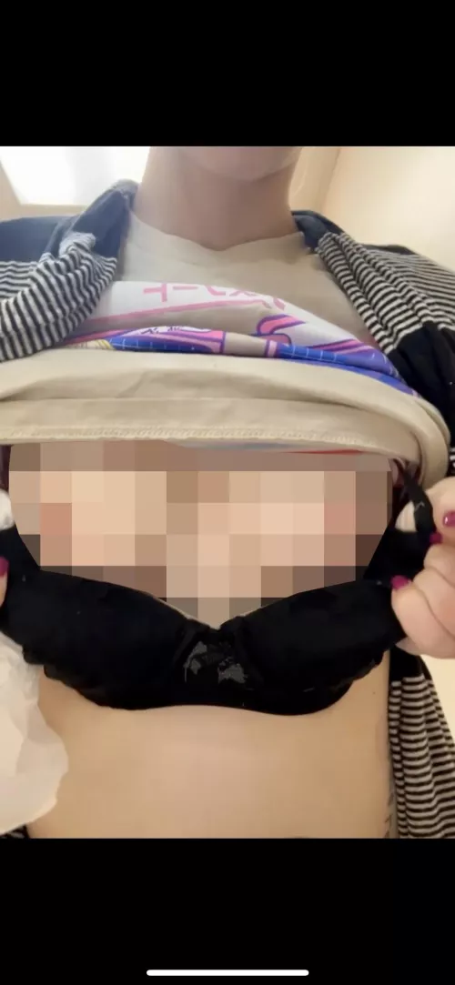 Such a desperate loser just craving to be drained. Show me just how pathetic, I wanna play a game, time to be a good little playtoy