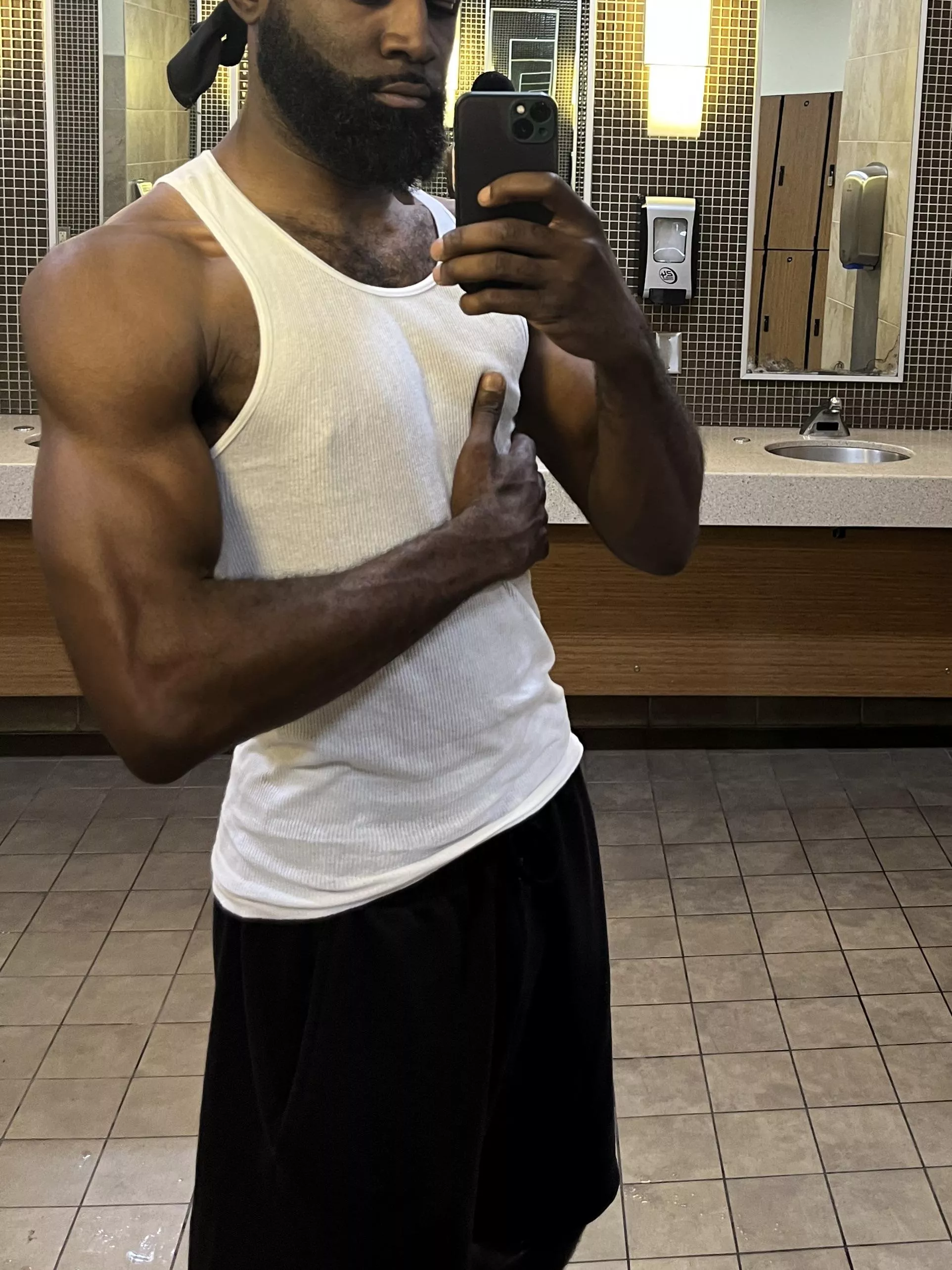 Tall Dark Handsome Hung 32 Midtown/Downtown