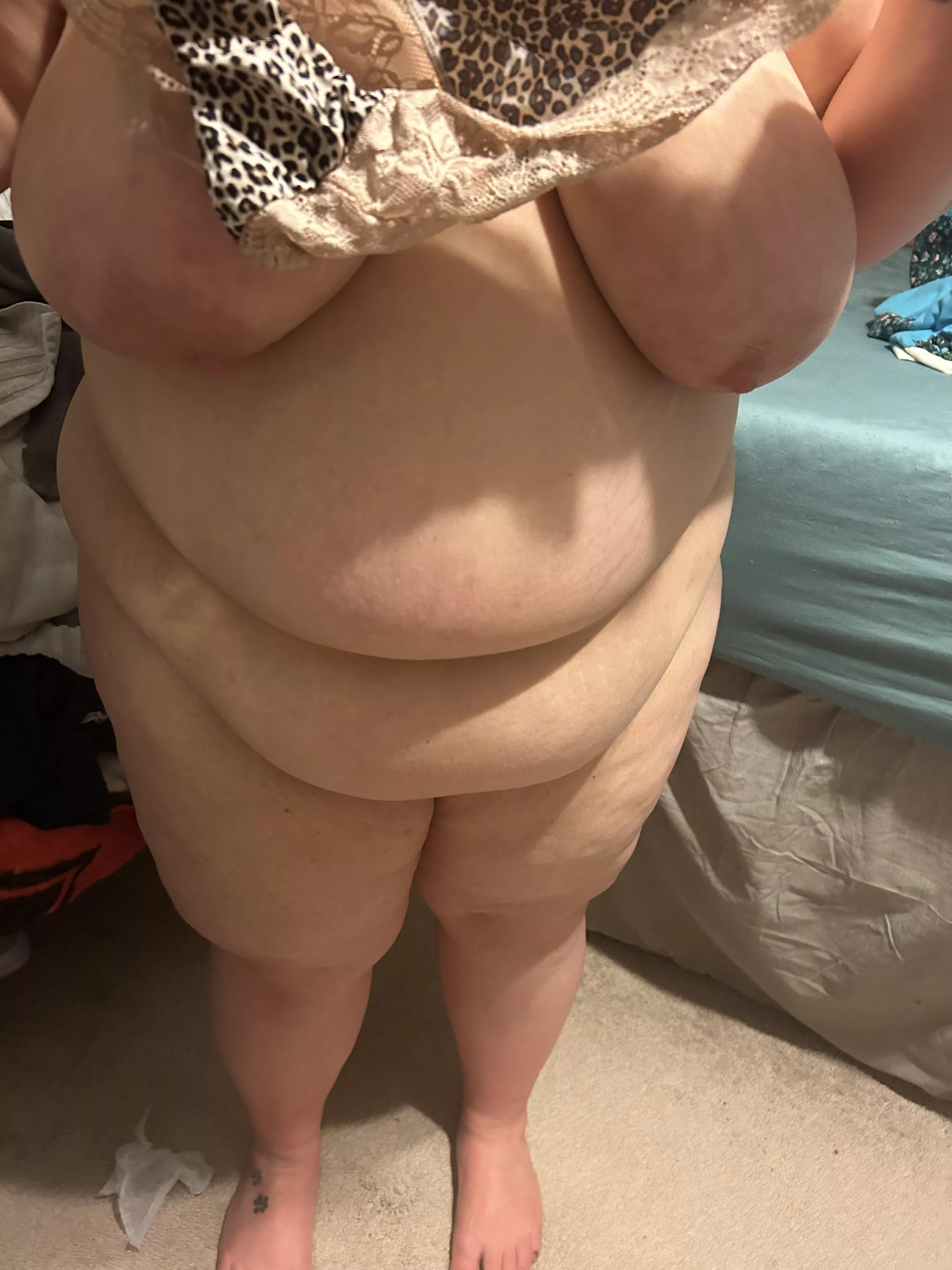 The elusive top-heavy pear, double the work, infinitely more fun 😈💋