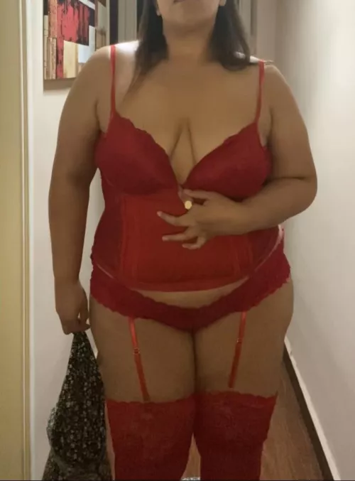 The thick brunette latina you need