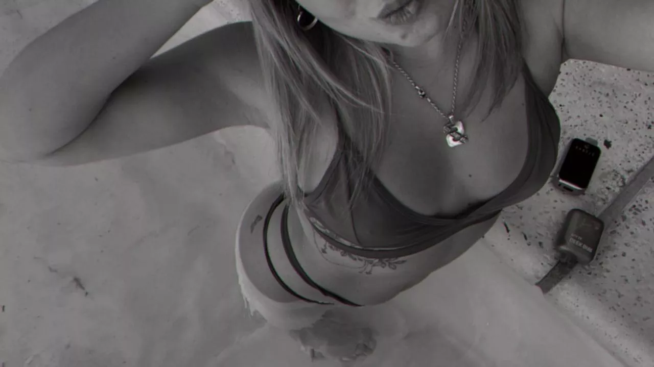 This bikini was made for adventures, and a little attention ;)