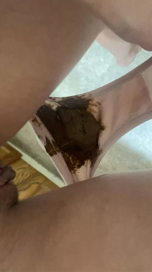 this is why i need a diaper 😣