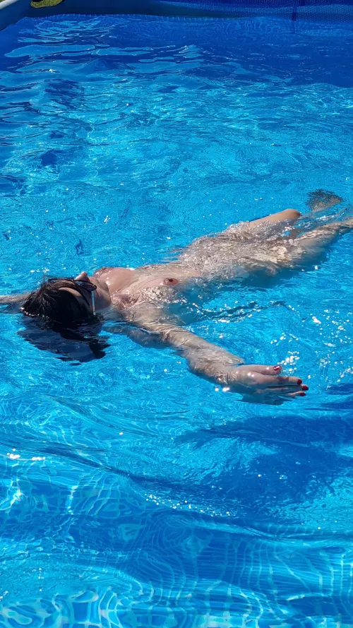 Titties out, what would you do now? 