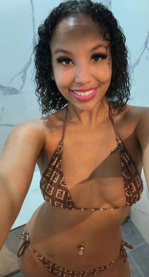 U’d lose control feeling my body against urs