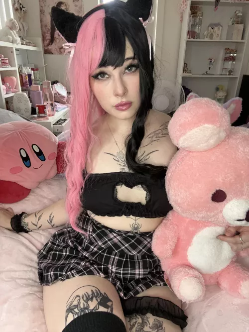 ur looking at the most obedient kitty ever