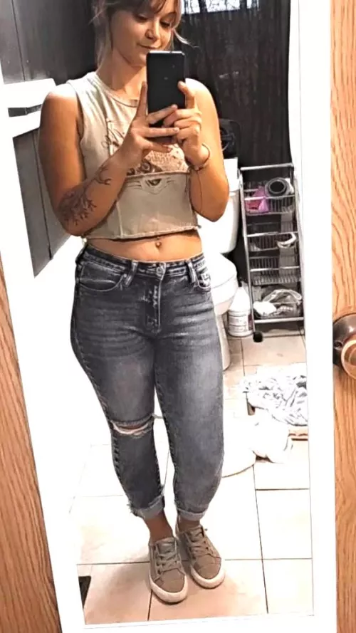 ust be honest, would you fuck a 26 yo hotwife?