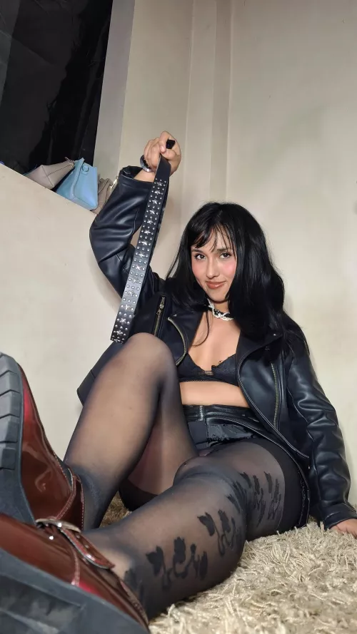 Wagging your dainty little tail won't be enough to earn mommy's leash on your little neck. Show mommy that you are worthy of being her personal toy.