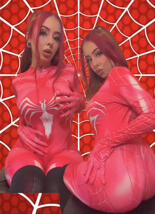 Watch spider woman take her suit off on her of 👅💦