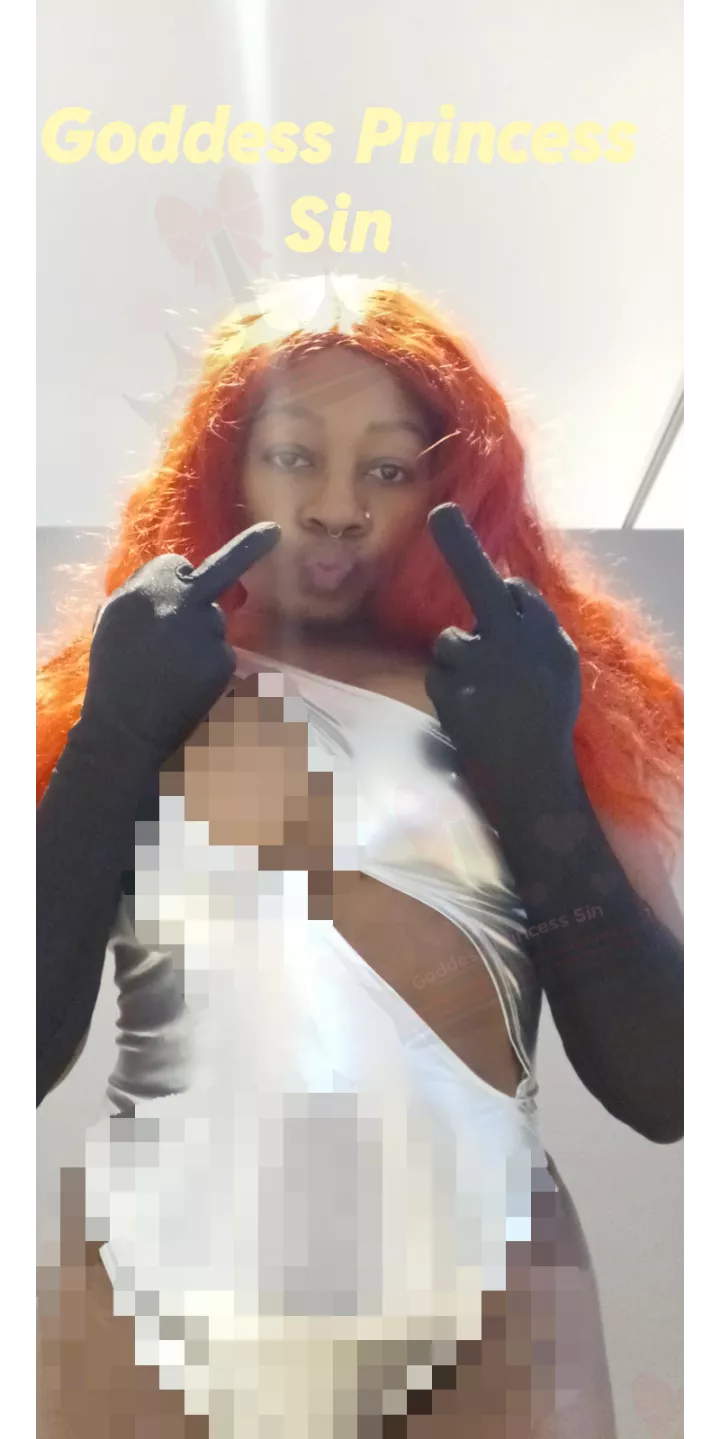 What you see is what you dont get. You really don't even deserve pixels.