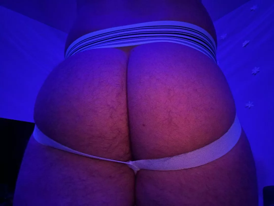 white jockstrap tonight 🤍