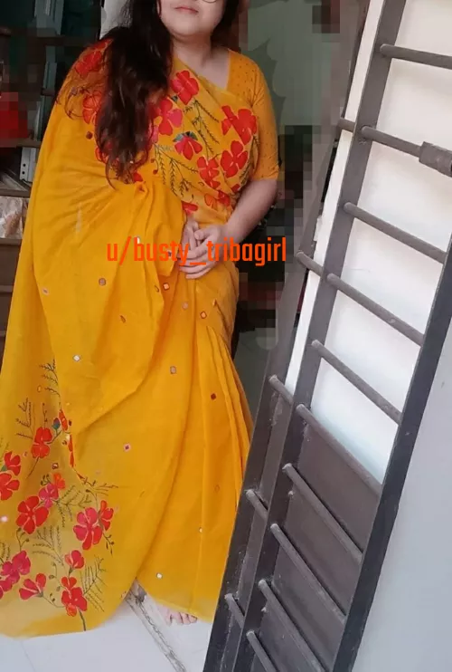 Who loves to remove saree? 🫣