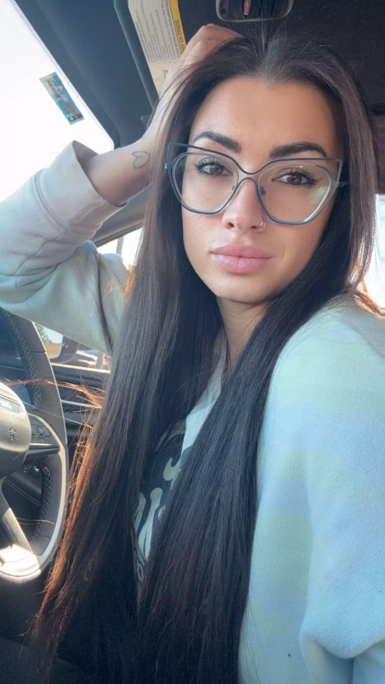 Who’s staying warm on this frigid,  cold night?  Happy Monday!  😘