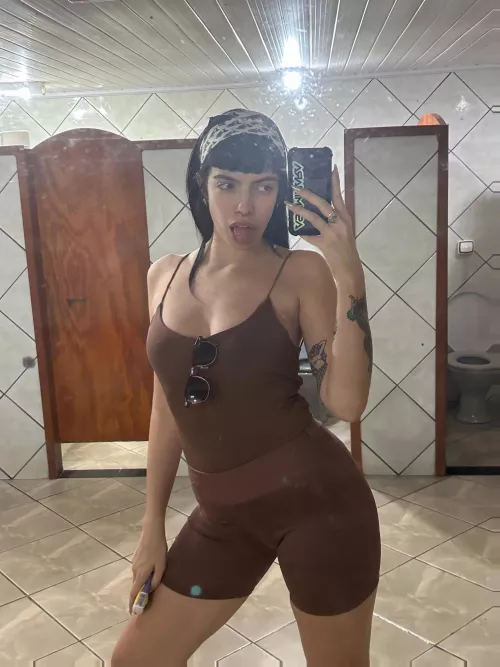 working on my curves and flexibility