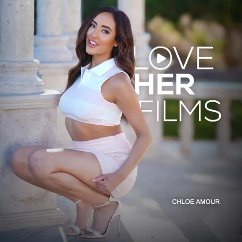 You will fall in love with her... 🥰

@REALCHLOEAMOUR
 
@loveherfeetcom