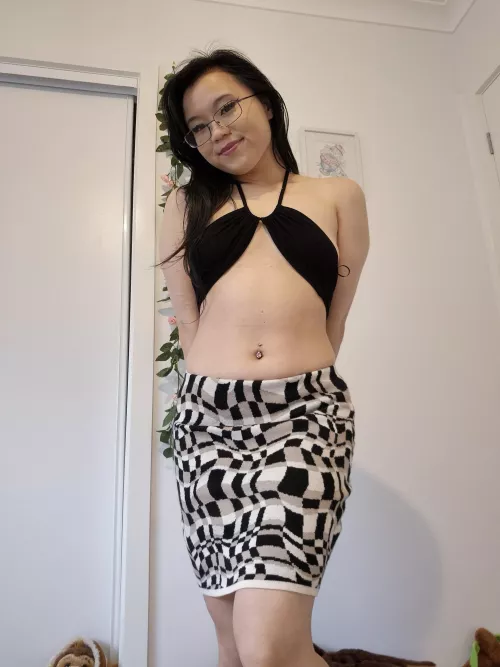 Your front desk sweetheart at your service 