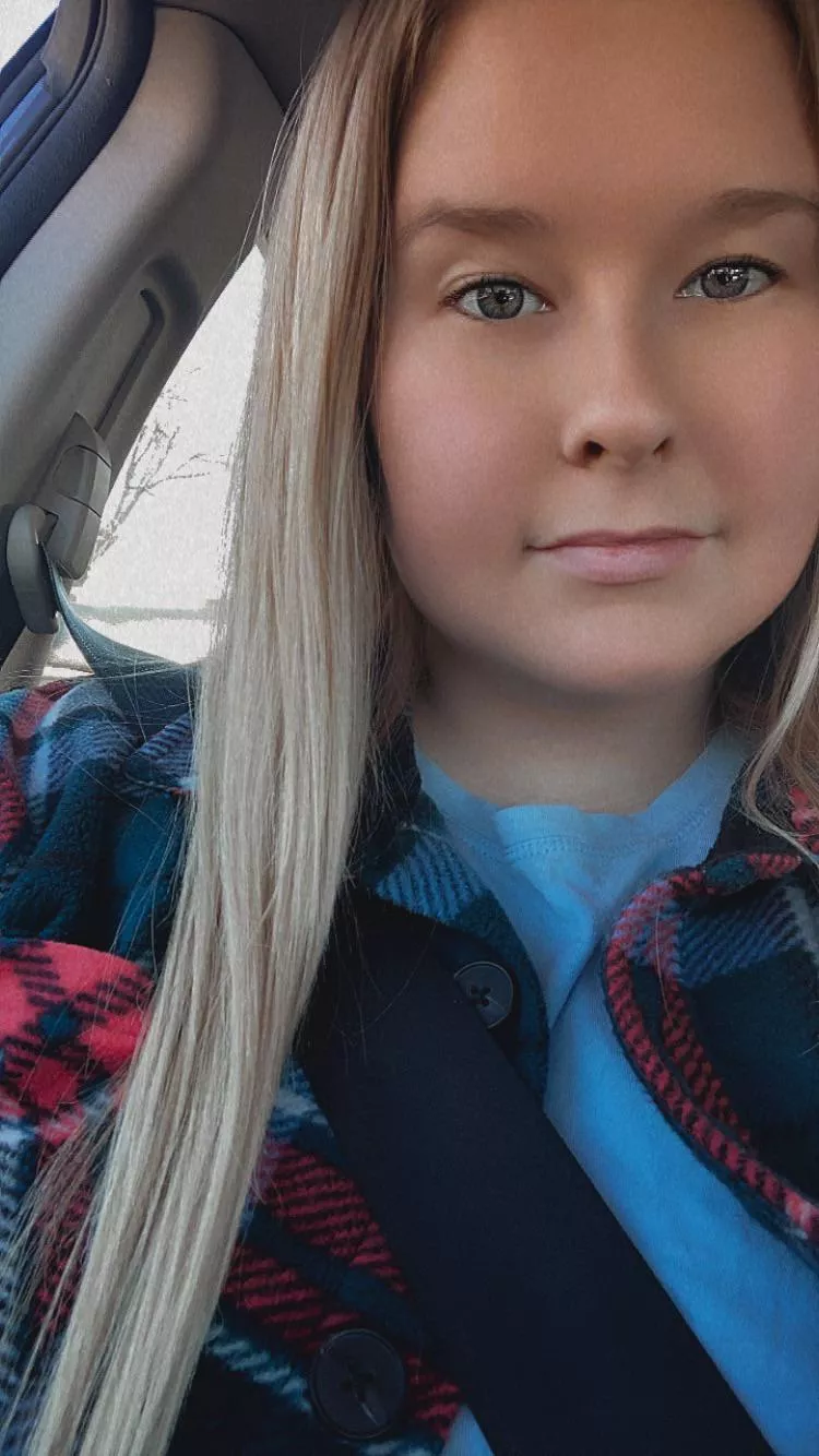 Your money likes me better than you. It told me so ☺️