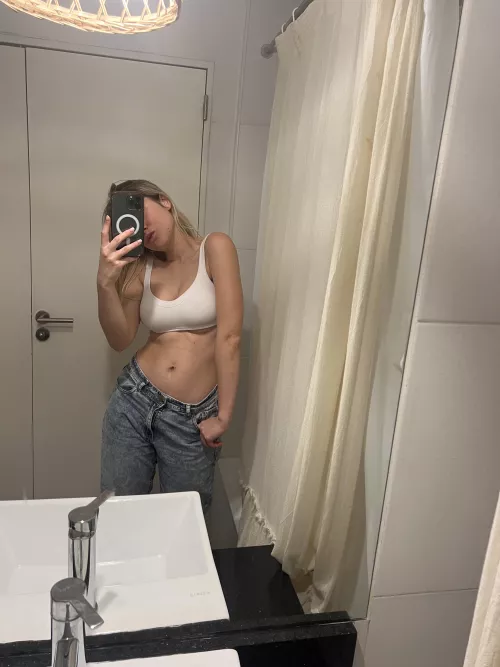 19F i'm keen on being creampied multiple times, can you save your cum for me? hmu! gonna be in town next week