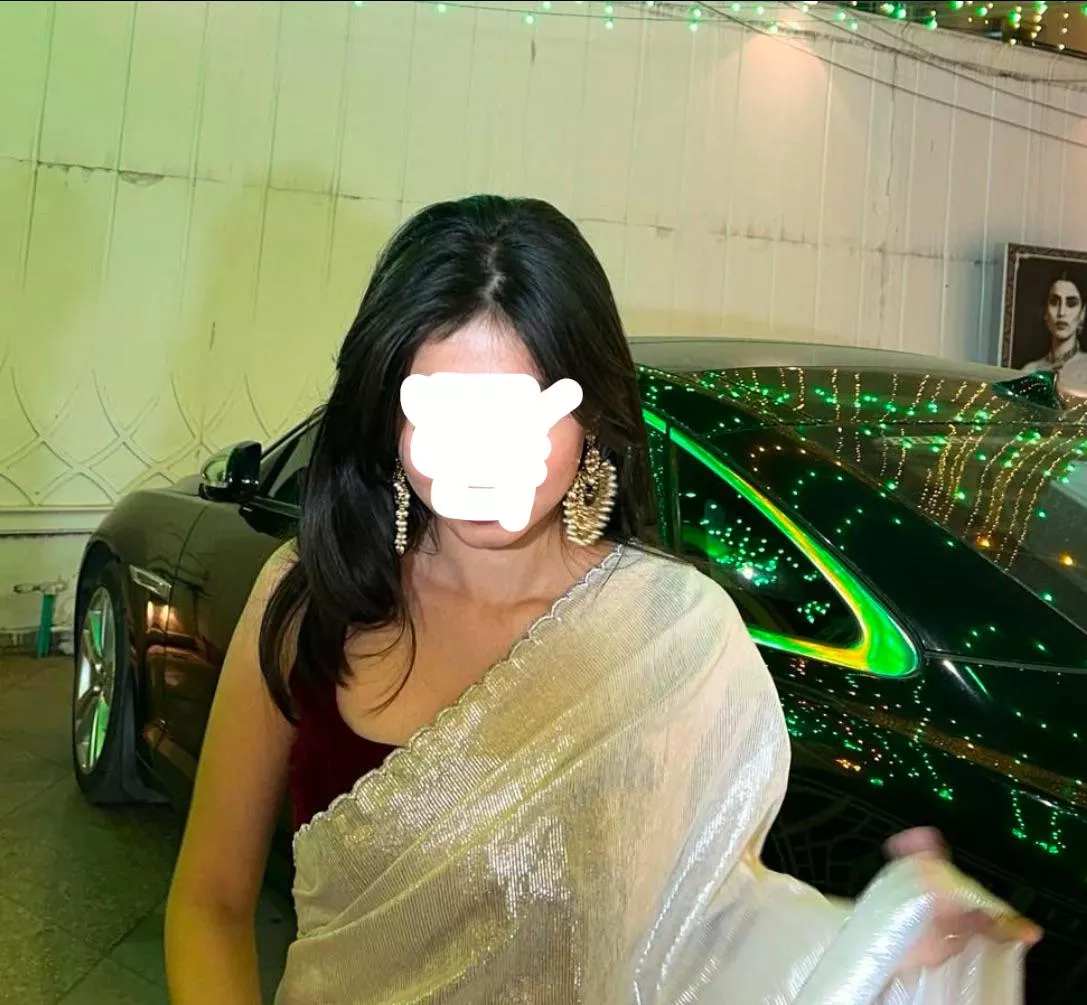 21 f fun loving ; Only dm with hot fun lines 