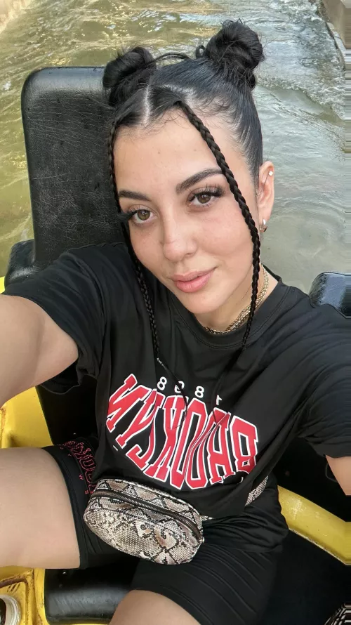 21F [F4M] Sweet as sugar