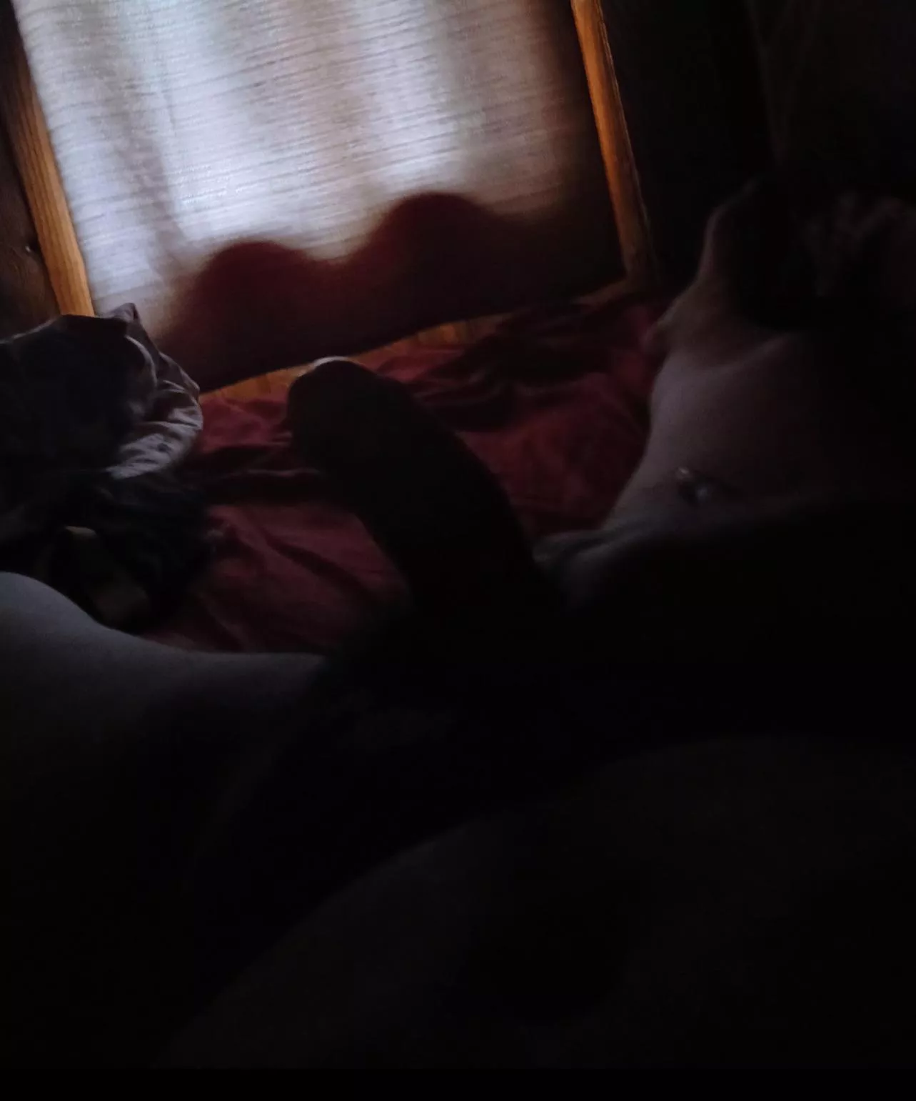 32M HTX713 any Women available 