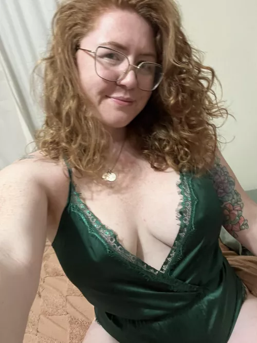 All I want for Christmas is nice big cock to suck on 