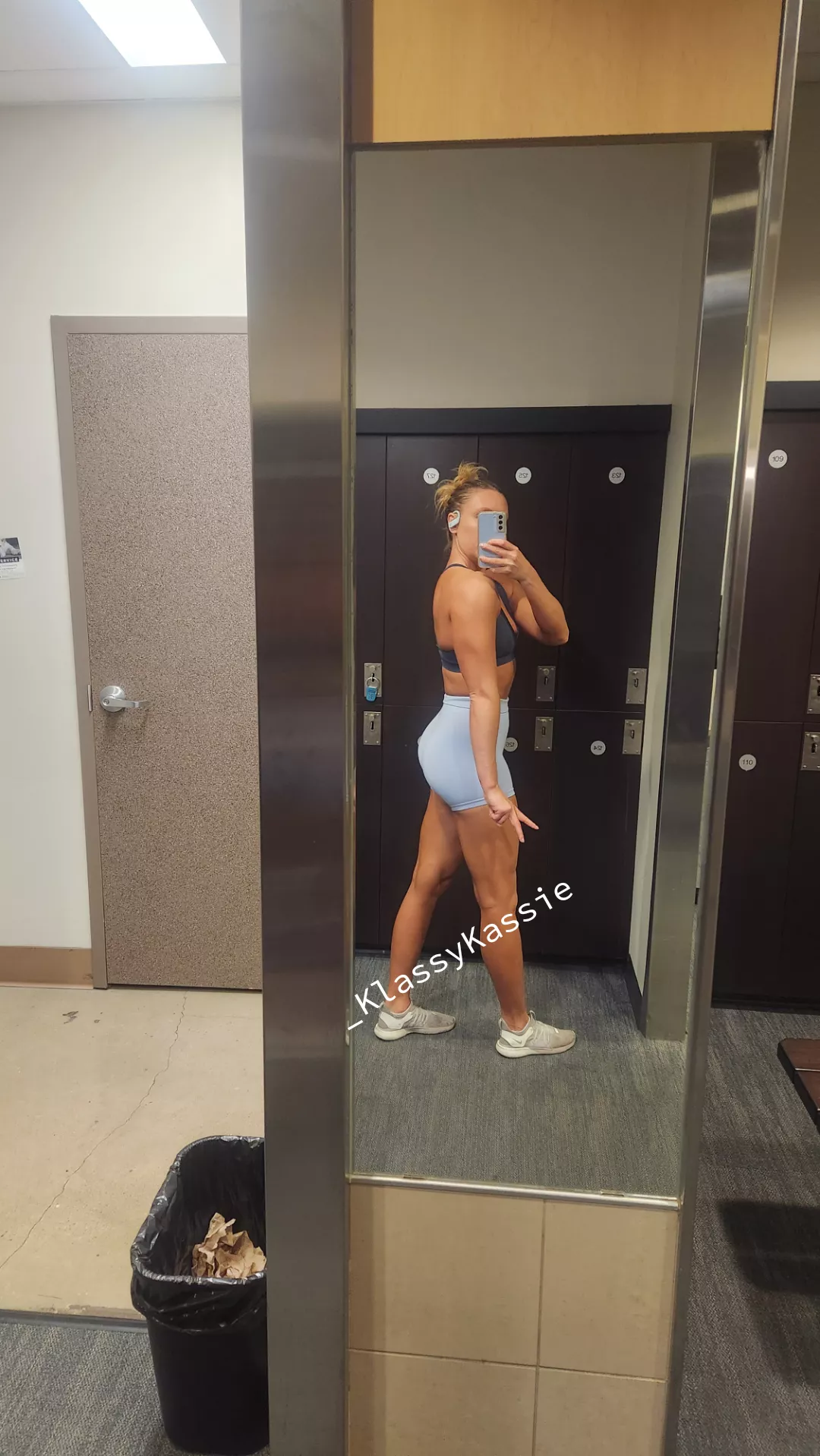 Always in booty shorts at the gym 🤭