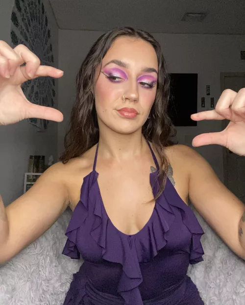 Are you as small as the left or right? 