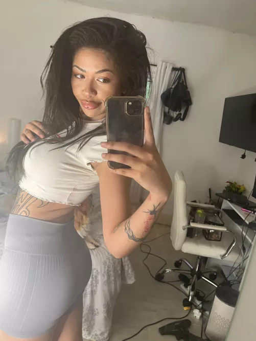 Be careful, this look might make your heart skip a beat